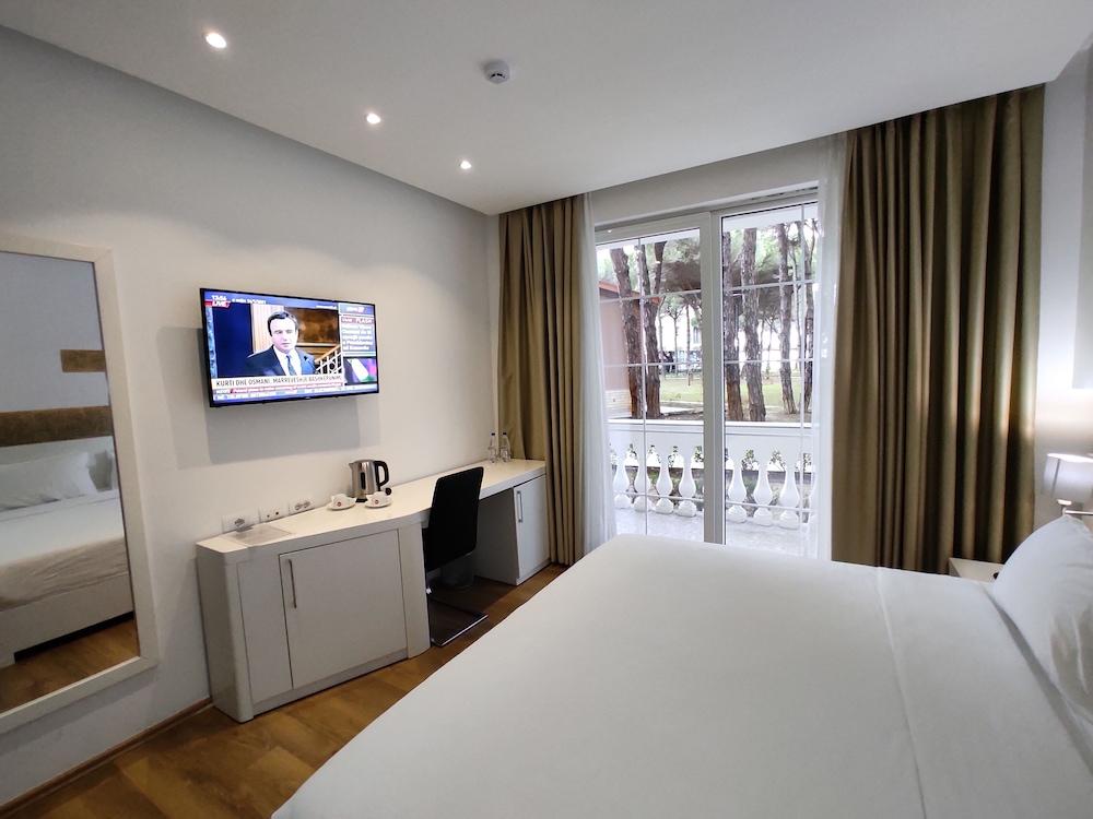Prestige Resort Durres Qerret Dış mekan fotoğraf